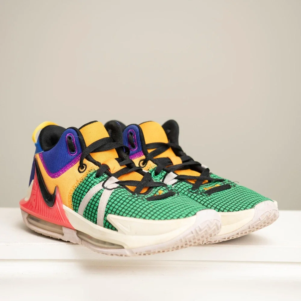Nike LeBron Witness 7 Colorblock Basketball Shoes Bold Colorful Sneakers HighTop